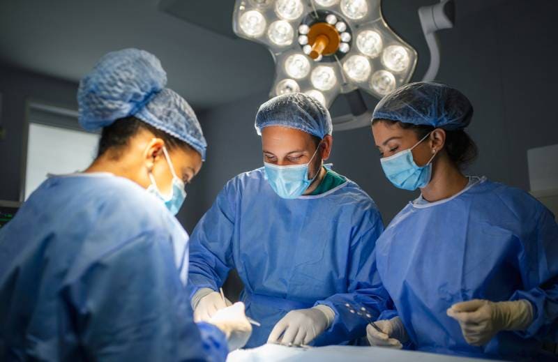 Cirugías de remplazo articular y prótesis ofrecidas por él Dr. Lenin Fredi Ocampo Mujica